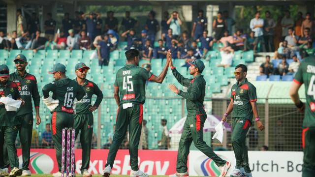 ২২ গজে ফিরেই মোস্তাফিজের ফাইফার, নিউজিল্যান্ডকে হারিয়ে সিরিজ বাংলাদেশের