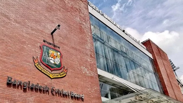 পদত্যাগ করলেন বিসিবি পরিচালক ফাইয়াজুর
