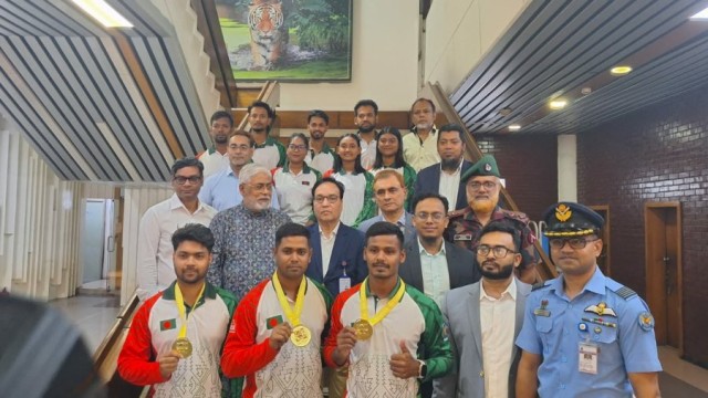 এশিয়া কাপে স্বর্ণজয়ী বাংলাদেশ দলকে উষ্ণ সংবর্ধনা