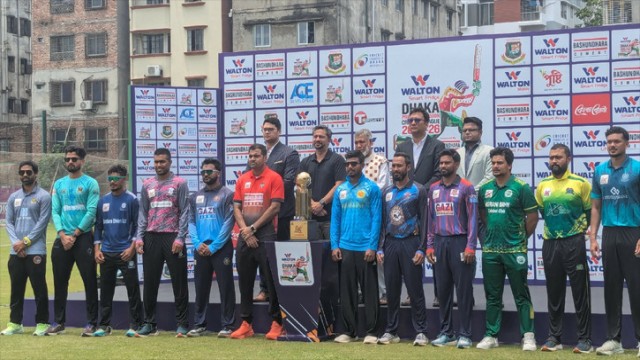 ঢাকা প্রিমিয়ার লিগে কে কোন দলে