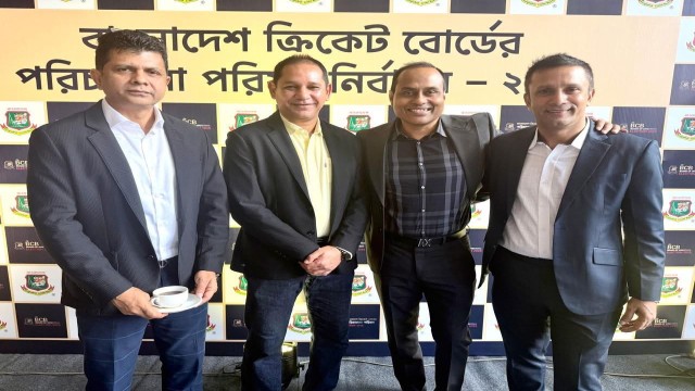 ‘সি’ ক্যাটাগরি থেকে পরিচালক নির্বাচিত হলেন পাইলট