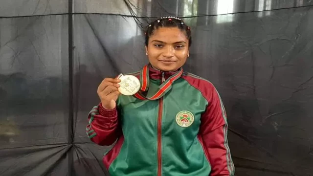 মাবিয়াকে ছাড়াই দিল্লি গেলেন  ভারোত্তোলকরা
