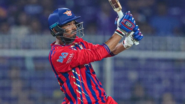 ২১ বলে ৭ ছক্কা হাঁকানো কে এই মুকুল