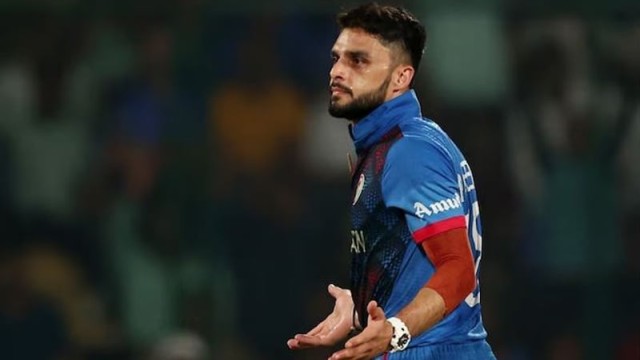ছিটকে গেলেন আফগানিস্তানের তারকা নবীন উল হক