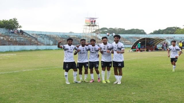 সৌরভের হ্যাটট্রিক: প্লে-অফে মোহামেডান
